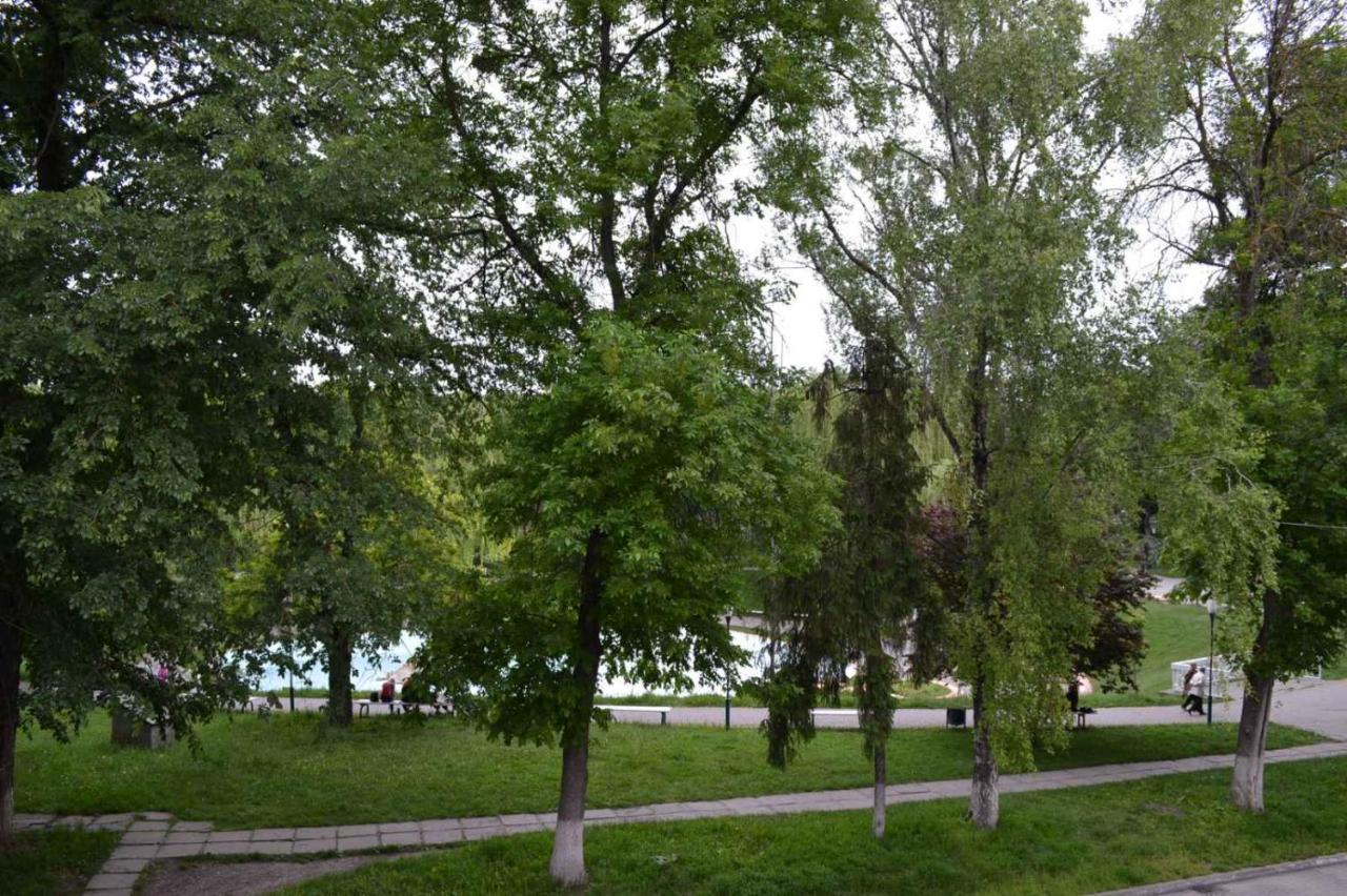 Апартаменты Квартира двохкімнатна Фонтан Каменец-Подольский Экстерьер фото